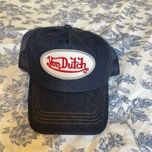 Trucker hat